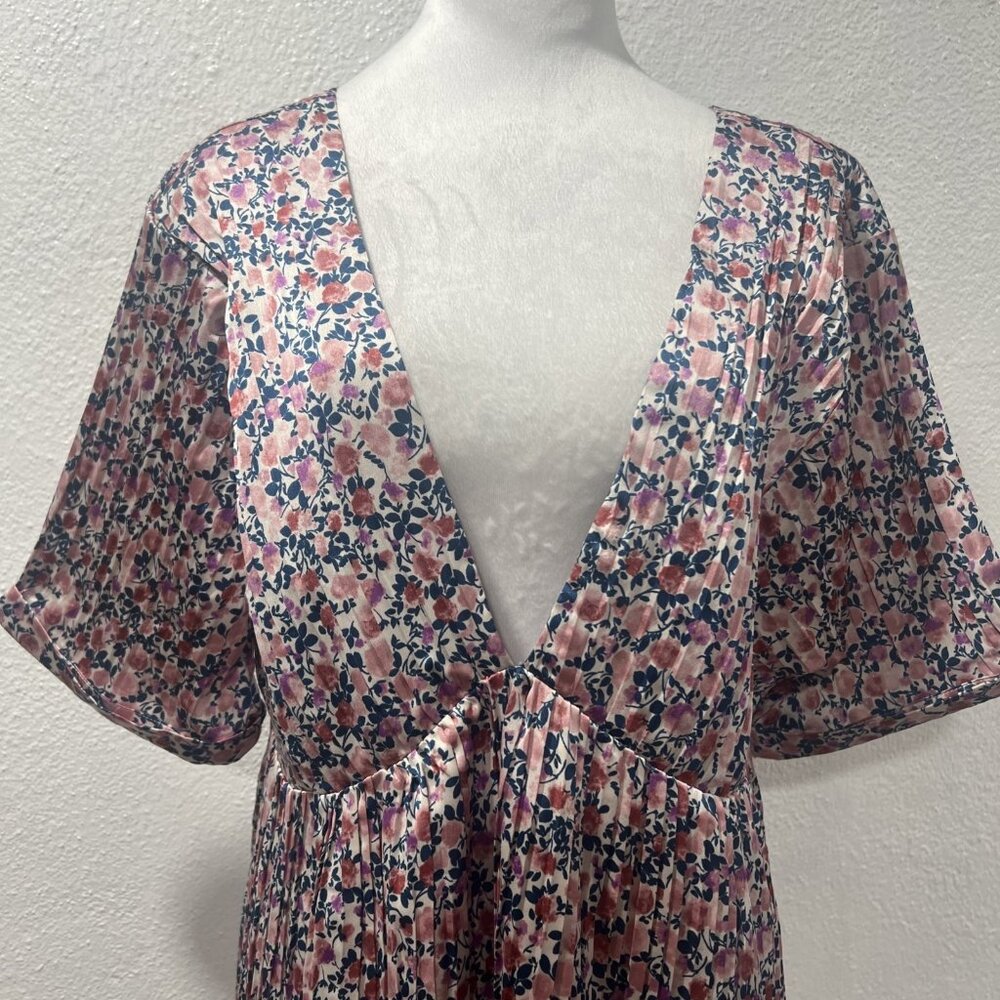 Lulus Womens Dress Floral Purple Pink‎ White Tie Back Accordian V-neck XL NEWT - Picture 4 of 16